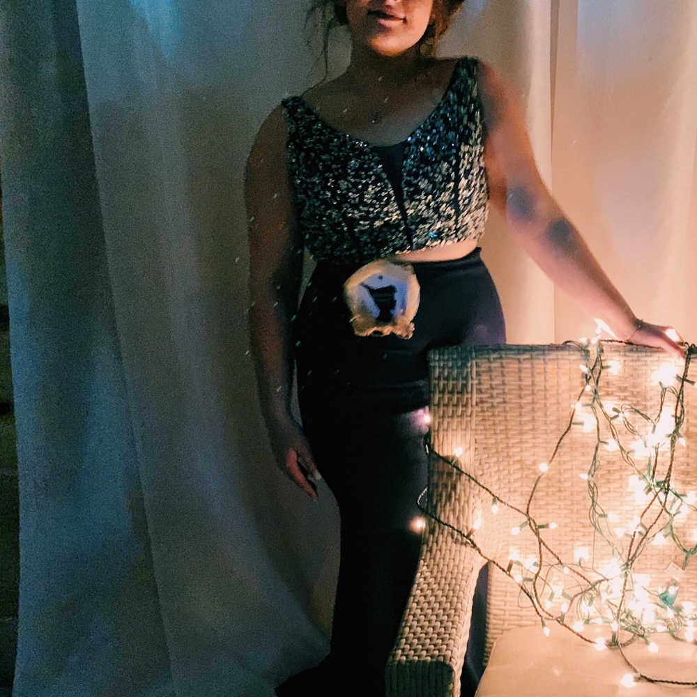 Beautiful Navy blue 2-piece Jr’s Prom Dress